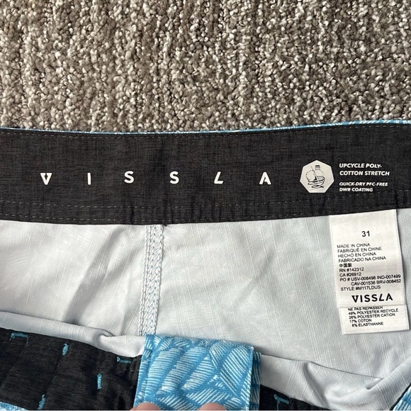 VISSLA Leaf Pattern Blue and Gray Board Shorts - Picture 3 of 7